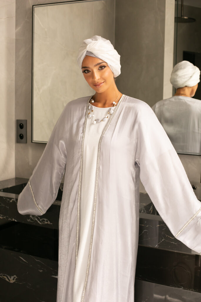 ABAYA longue gris perle